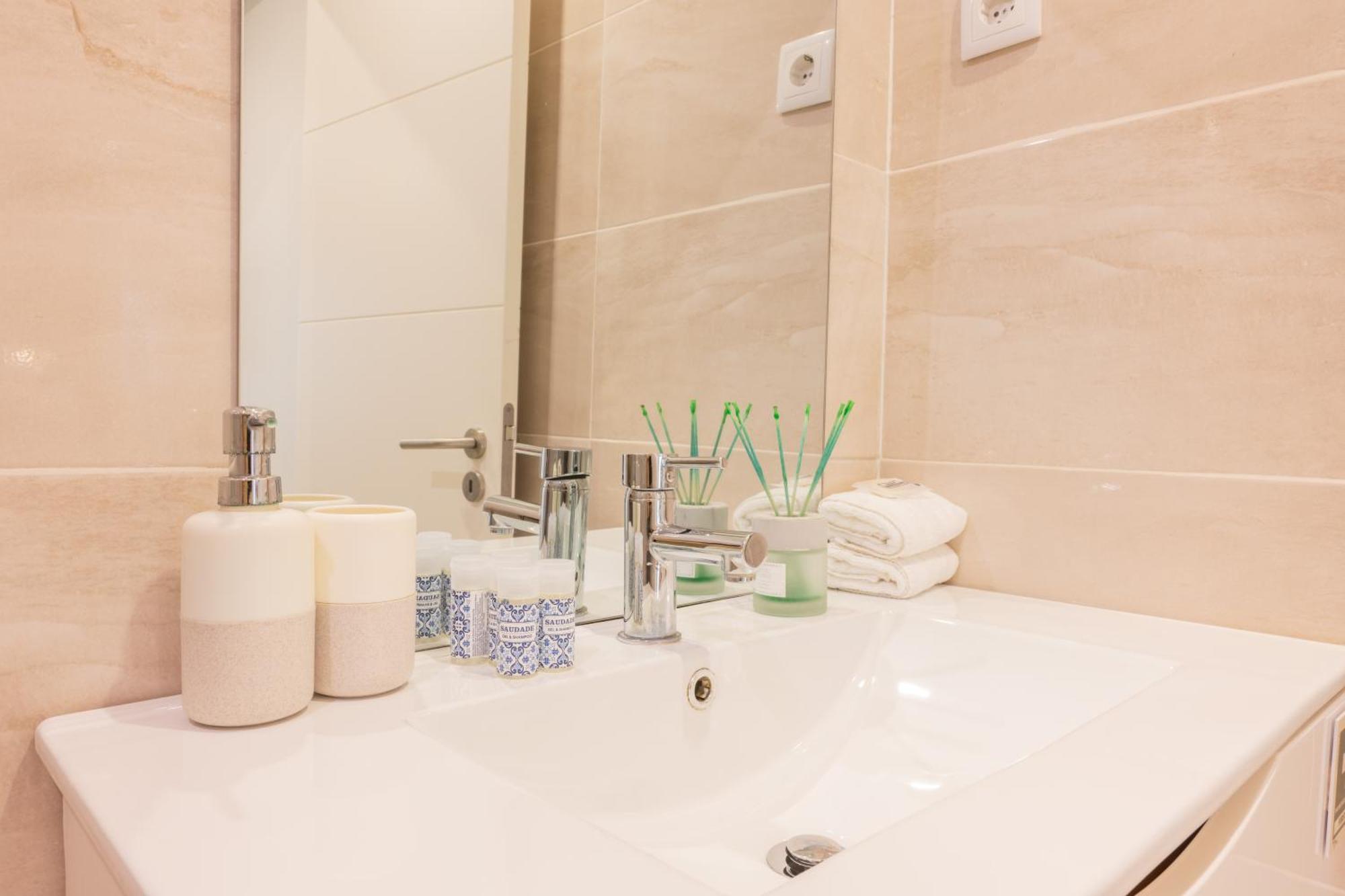 Lapa Charm Apartments With Patio Lisboa Εξωτερικό φωτογραφία